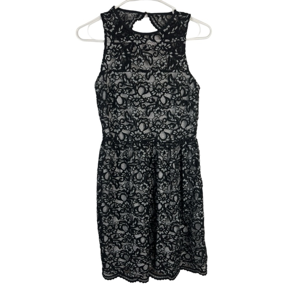 Reitmans Black & White undertone Floral Lace Sleeveless Sheath Dress Sz:2